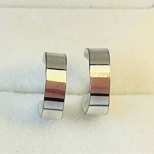 Sterling Silver Minimalist Hoop Earrings